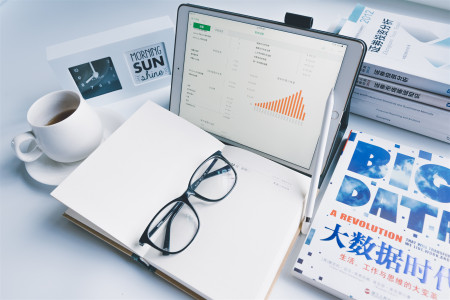 2019年注冊(cè)會(huì)計(jì)師考試應(yīng)該先考哪科？